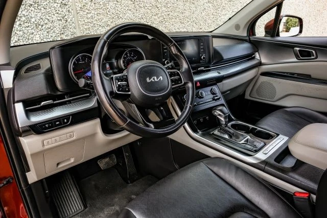 2024 Kia Carnival - Image 3 of 21