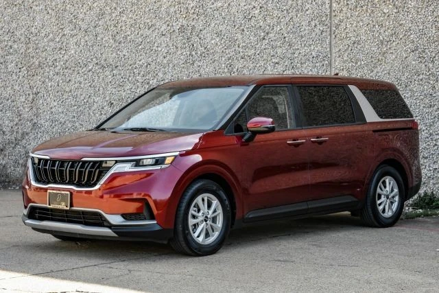2024 Kia Carnival - Image 5 of 21