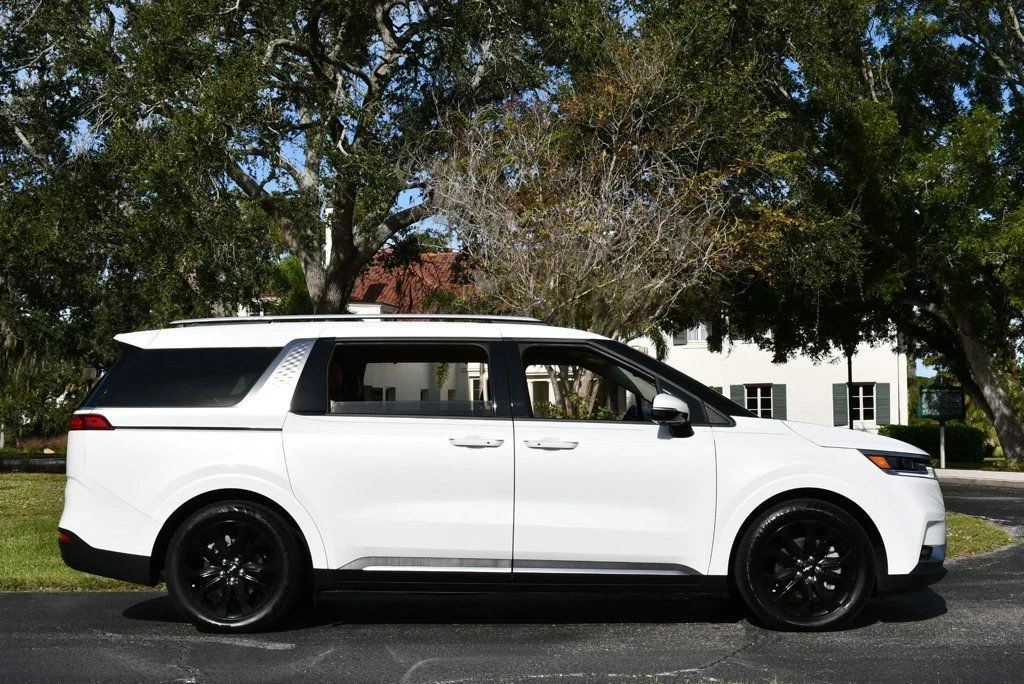 2024 Kia Carnival - Image 7 of 12