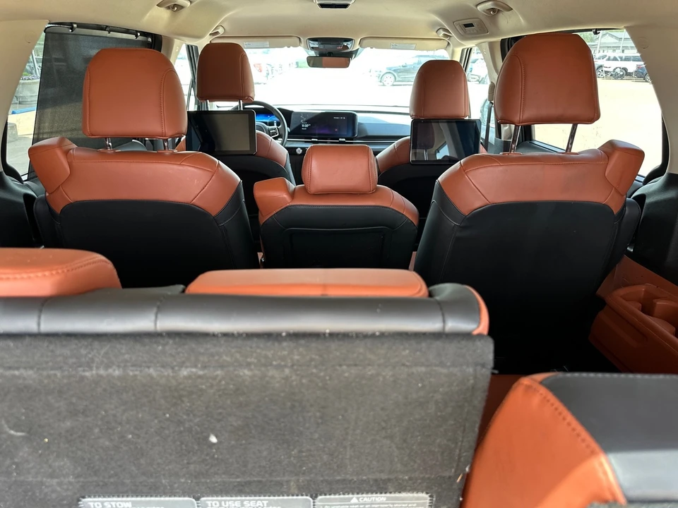 2024 Kia Carnival - Image 11 of 12
