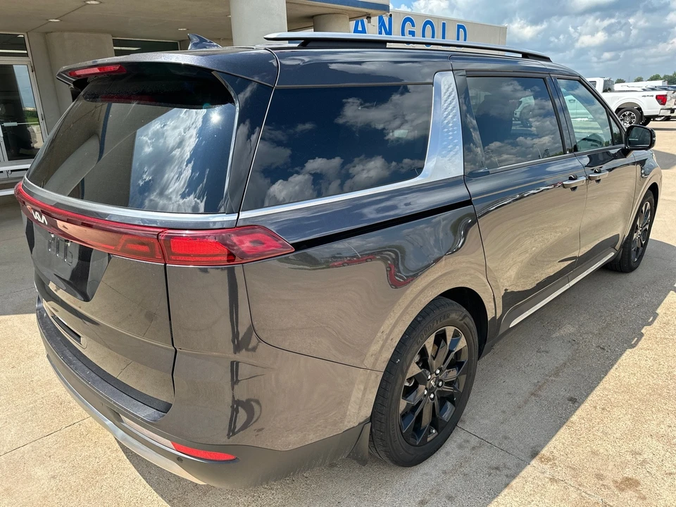 2024 Kia Carnival - Image 3 of 12