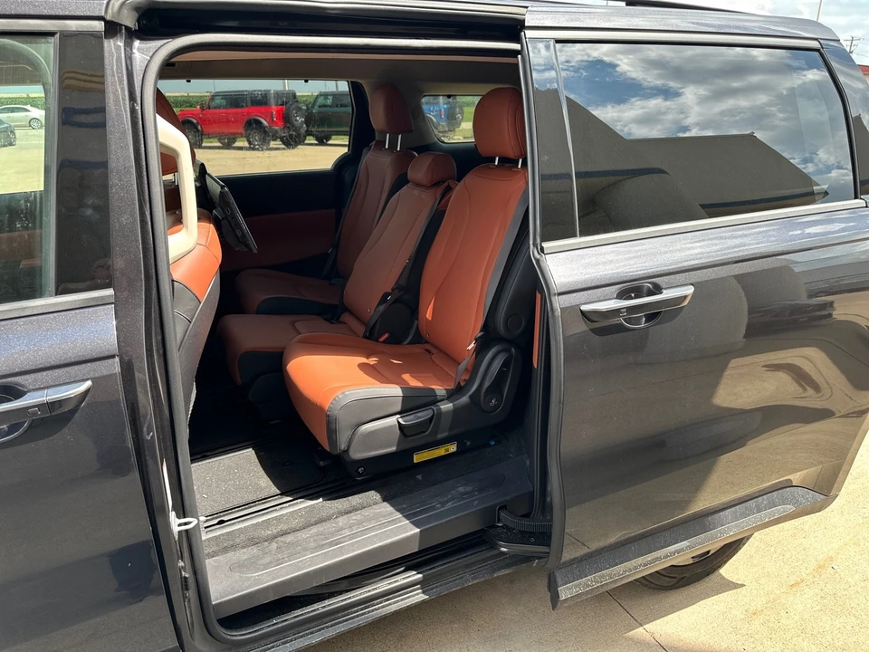 2024 Kia Carnival - Image 21 of 21