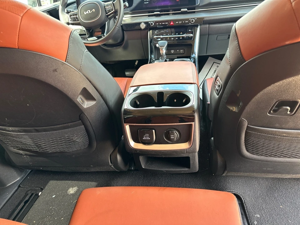 2024 Kia Carnival - Image 16 of 21