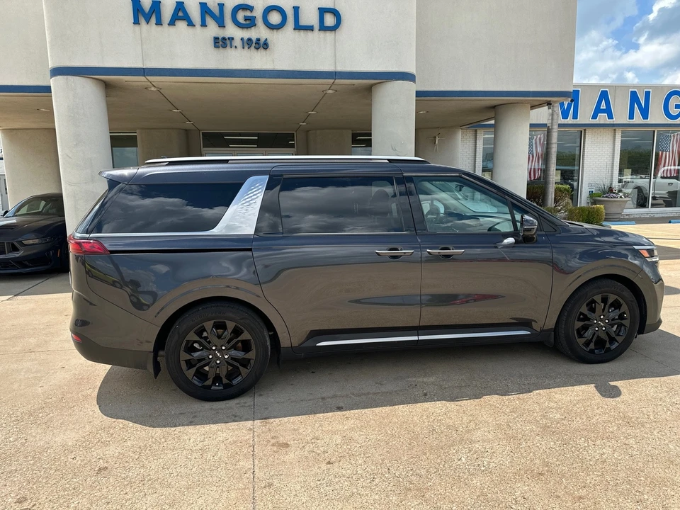 2024 Kia Carnival - Image 2 of 12