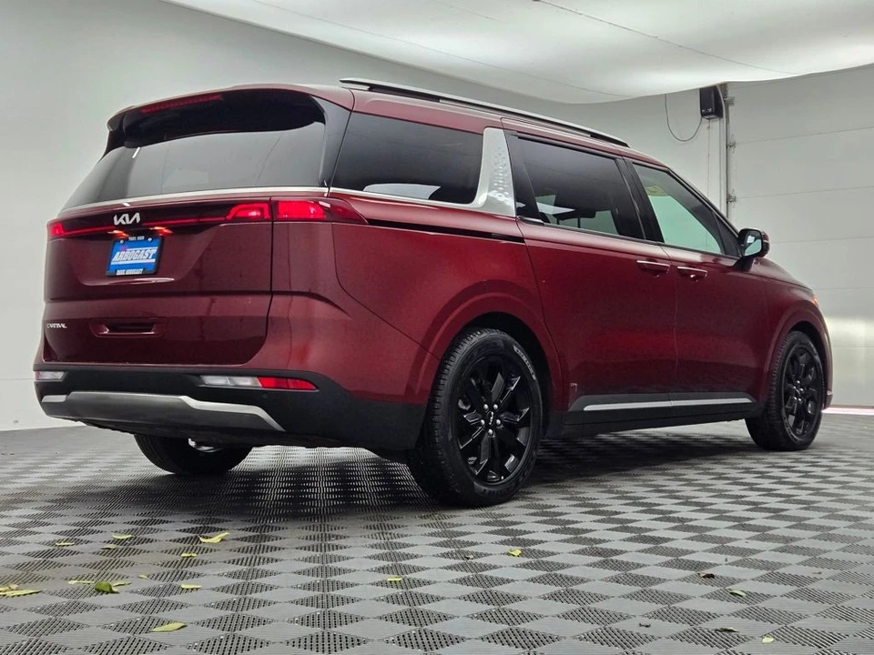 2024 Kia Carnival - Image 9 of 12