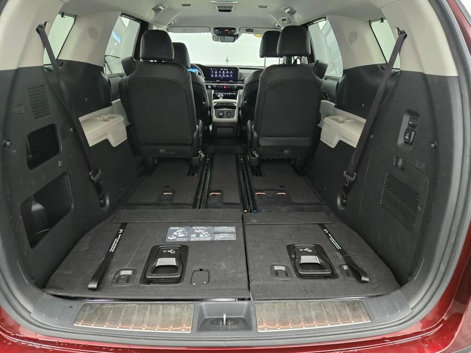 2024 Kia Carnival - Image 11 of 12