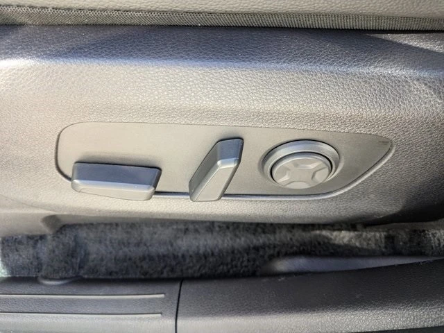 2024 Kia Carnival - Image 19 of 21