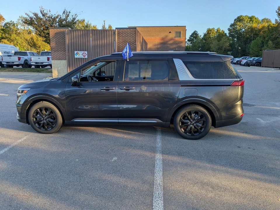 2024 Kia Carnival - Image 7 of 12