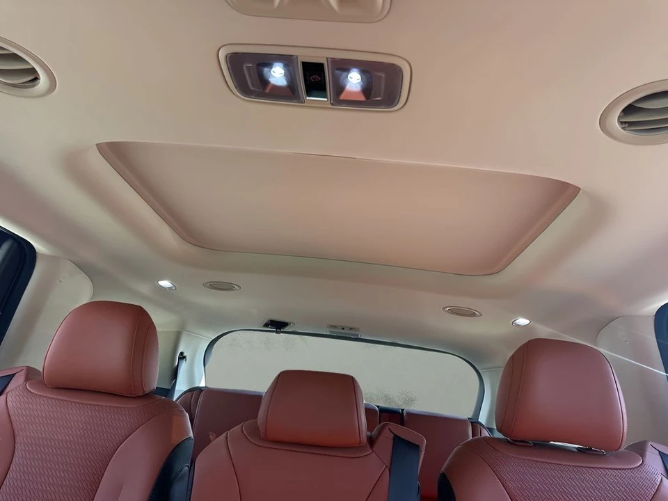 2024 Kia Carnival - Image 12 of 21