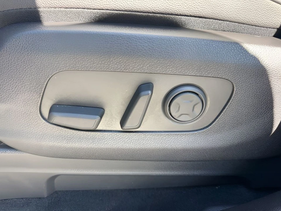 2024 Kia Carnival - Image 10 of 21
