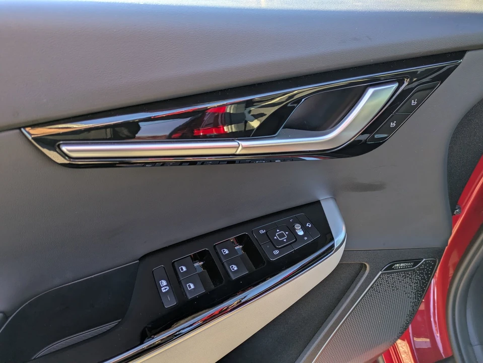 2024 Kia EV6 GT - Image 16 of 21