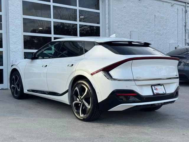 2024 Kia EV6 - Image 10 of 21