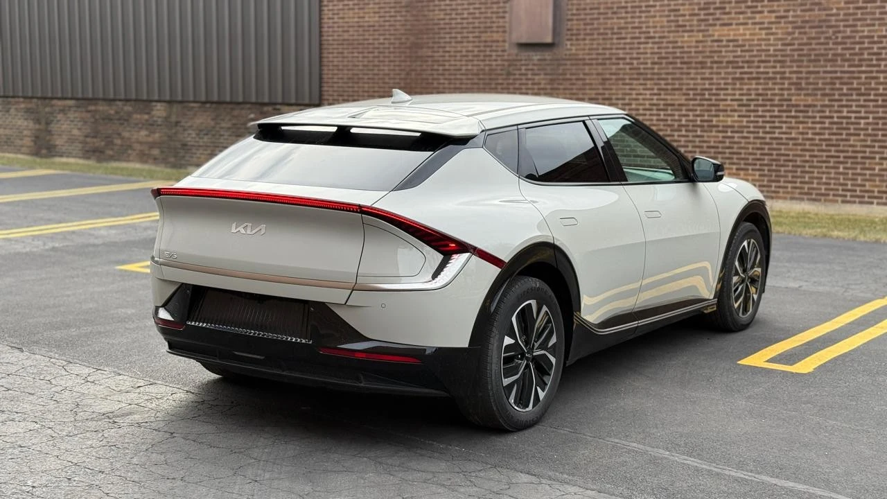 2024 Kia EV6 - Image 7 of 21