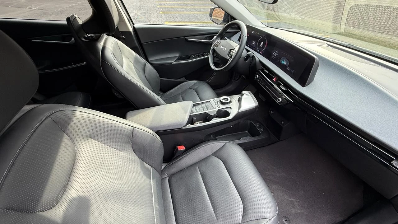 2024 Kia EV6 - Image 11 of 21