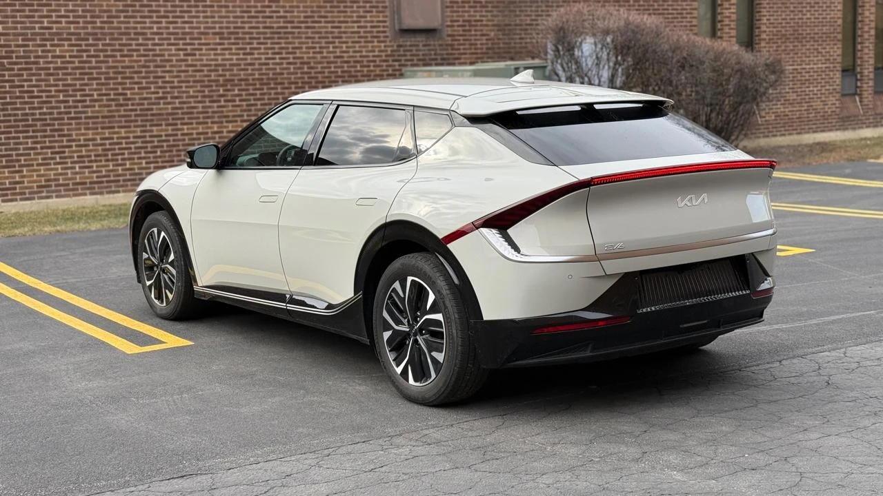 2024 Kia EV6 - Image 5 of 21