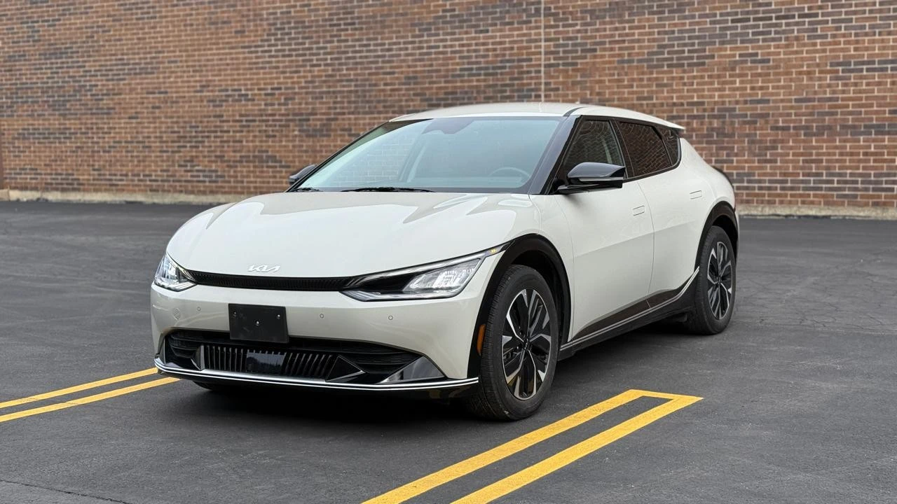 2024 Kia EV6 - Image 3 of 21