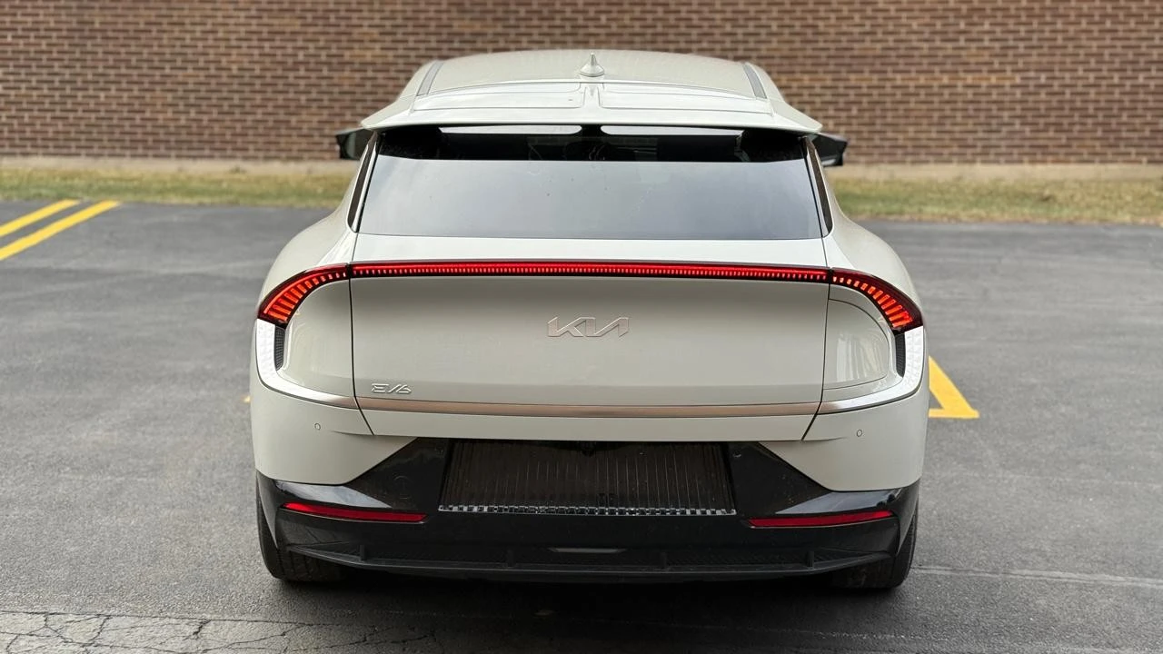 2024 Kia EV6 - Image 6 of 21