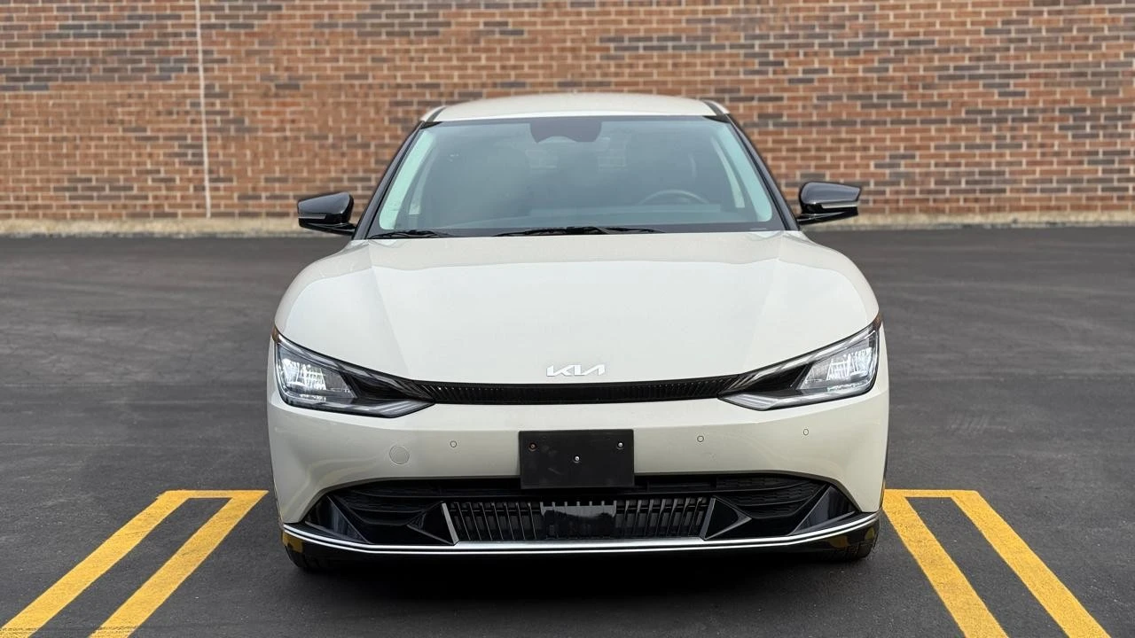 2024 Kia EV6 - Image 2 of 21