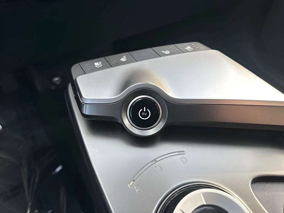 2024 Kia EV6 - Image 19 of 21