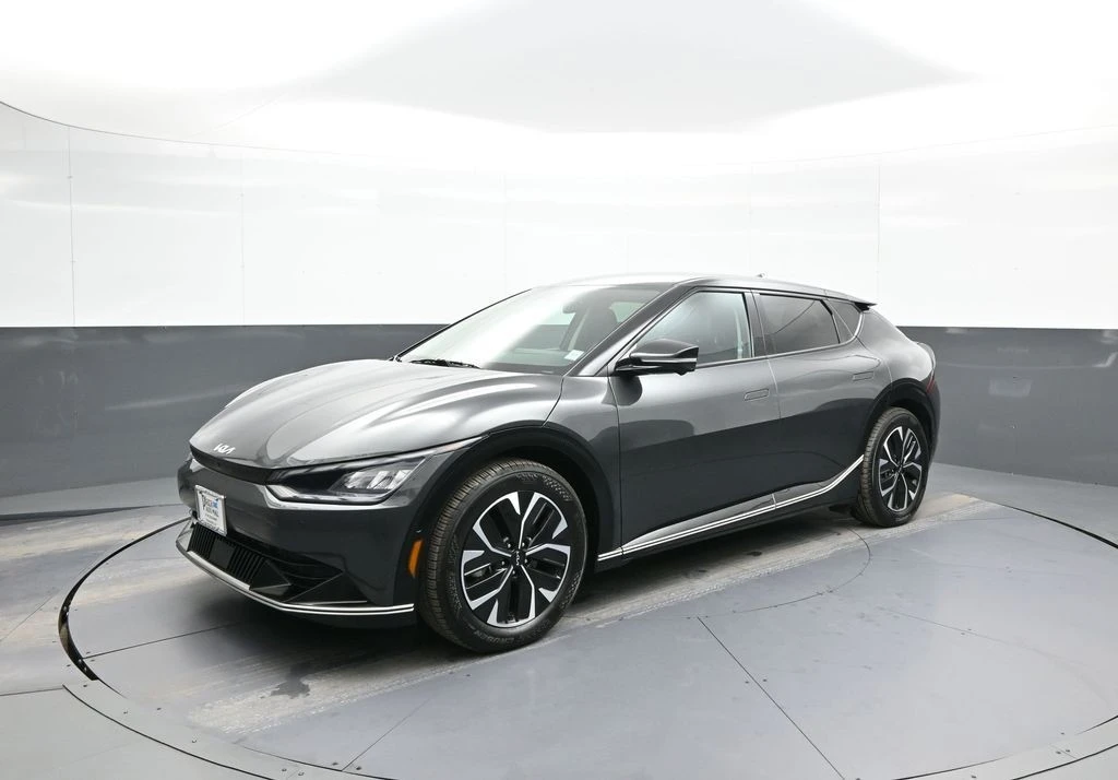 2024 Kia EV6 - Image 10 of 12