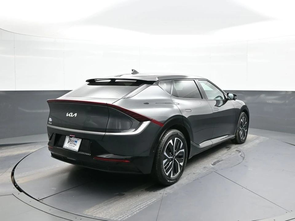 2024 Kia EV6 - Image 6 of 21