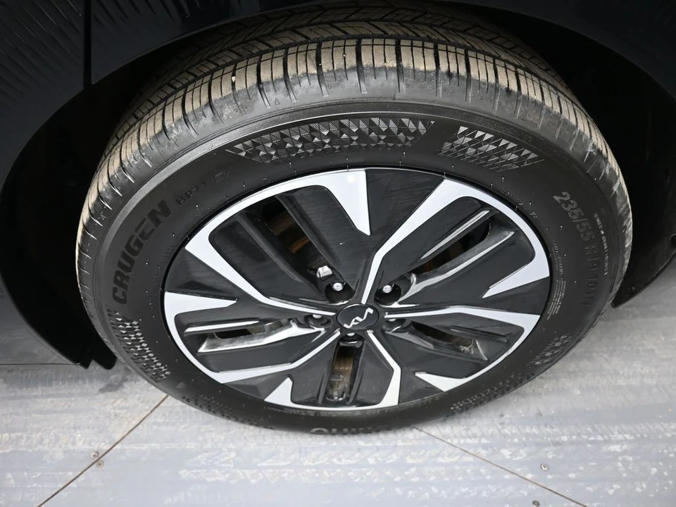 2024 Kia EV6 - Image 15 of 21