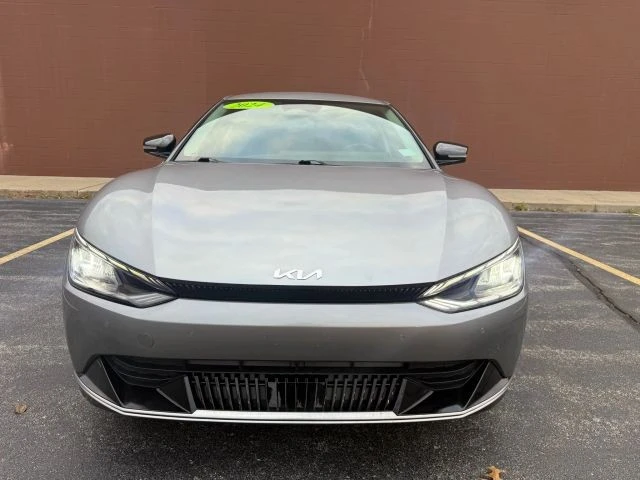 2024 Kia EV6 - Image 2 of 17