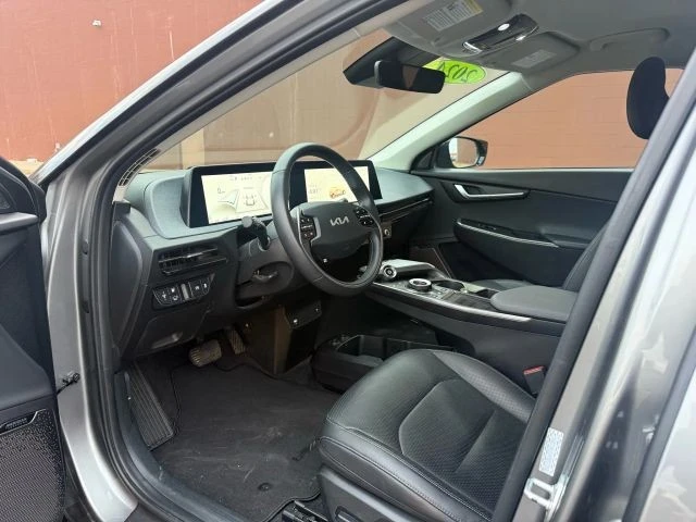 2024 Kia EV6 - Image 9 of 17