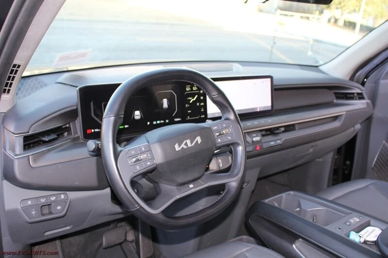 2024 Kia EV9 - Image 14 of 21
