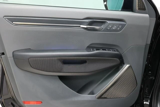 2024 Kia EV9 - Image 9 of 12