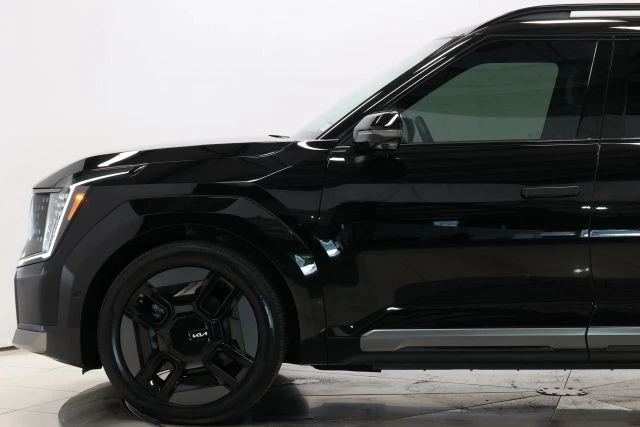 2024 Kia EV9 - Image 7 of 12