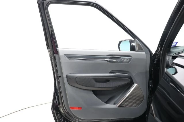 2024 Kia EV9 - Image 10 of 12