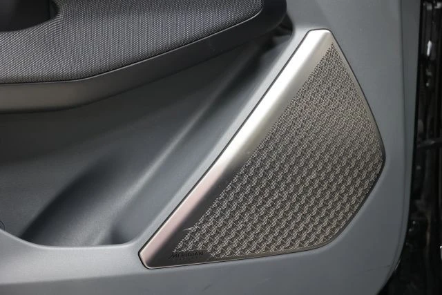 2024 Kia EV9 - Image 12 of 12