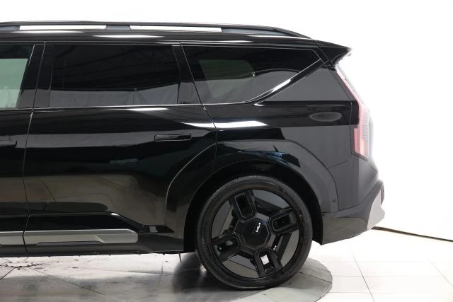 2024 Kia EV9 - Image 9 of 12