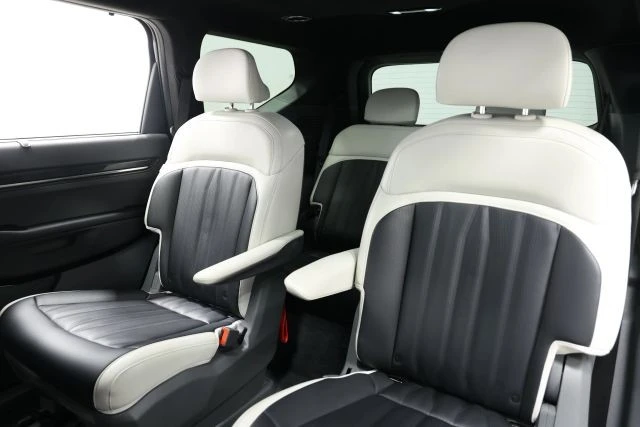 2024 Kia EV9 - Image 3 of 12