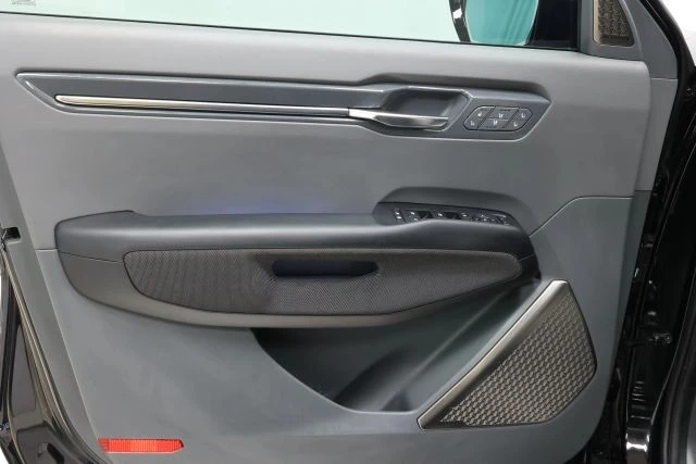 2024 Kia EV9 - Image 9 of 12