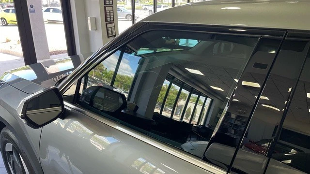 2024 Kia EV9 - Image 15 of 31