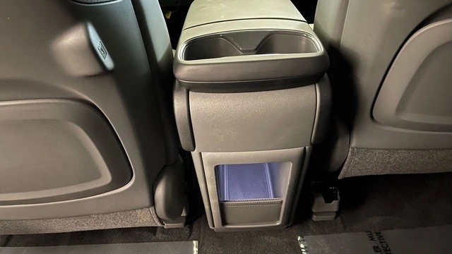 2024 Kia EV9 - Image 31 of 31