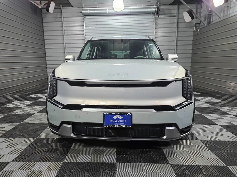 2024 Kia EV9 - Image 3 of 12