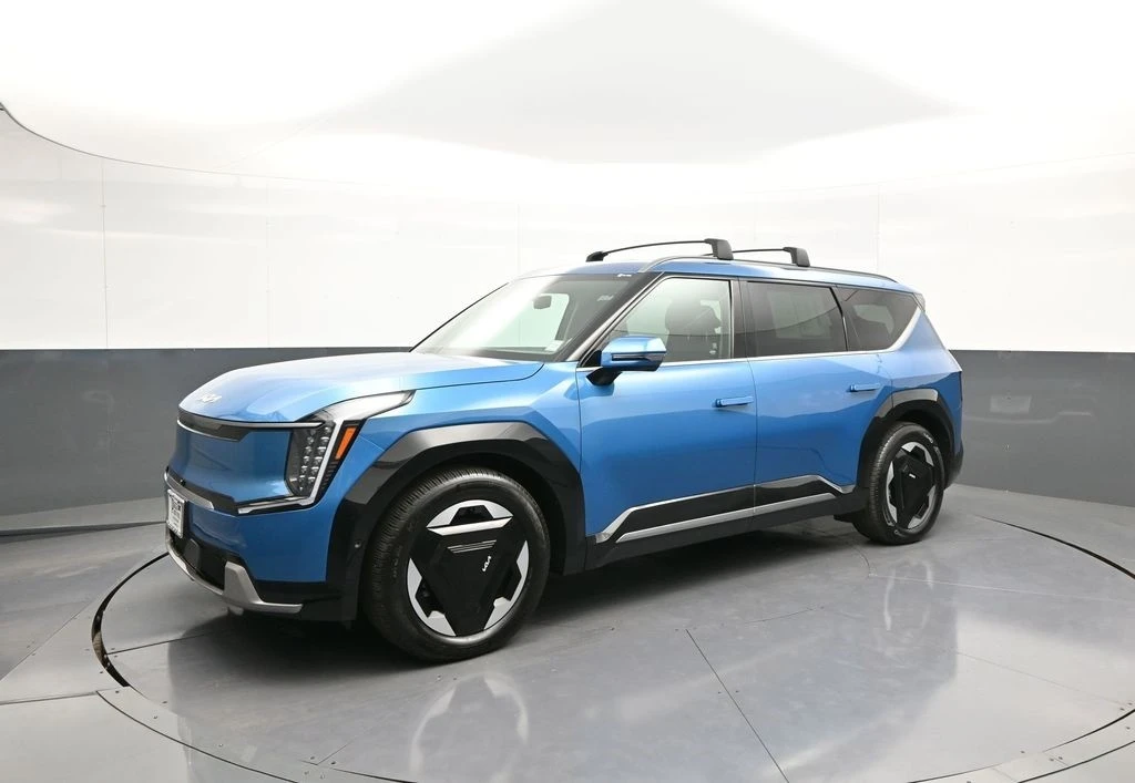 2024 Kia EV9 - Image 10 of 12
