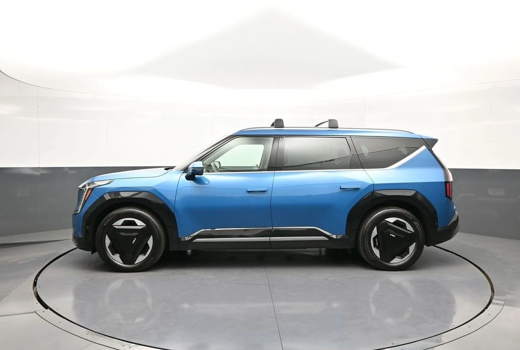 2024 Kia EV9 - Image 9 of 12