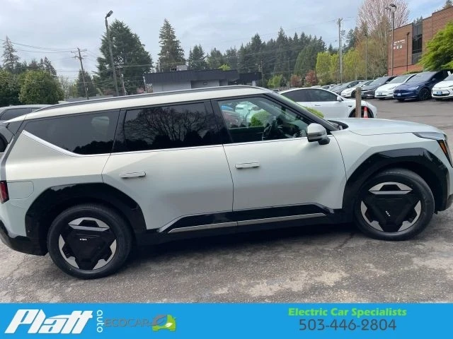 2024 Kia EV9 - Image 12 of 21