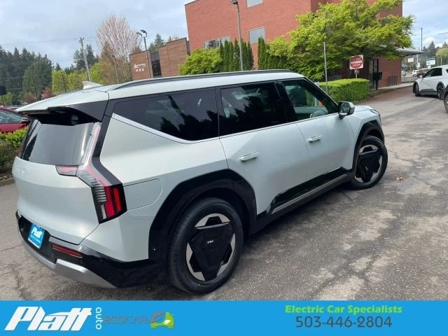 2024 Kia EV9 - Image 10 of 21