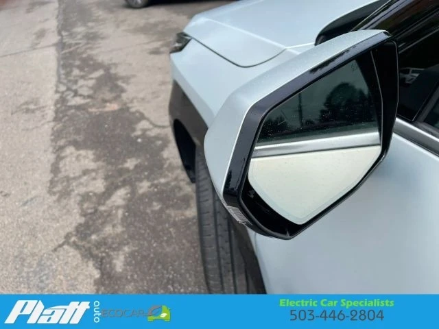 2024 Kia EV9 - Image 17 of 21