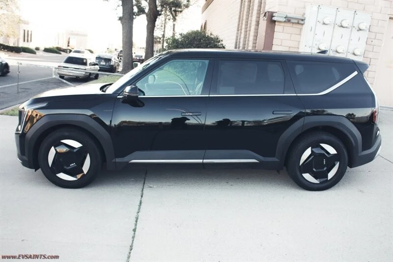 2024 Kia EV9 - Image 3 of 21