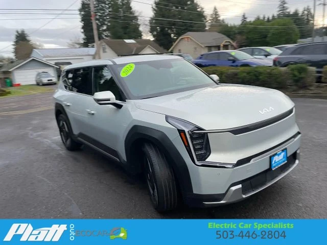 2024 Kia EV9 - Image 12 of 12