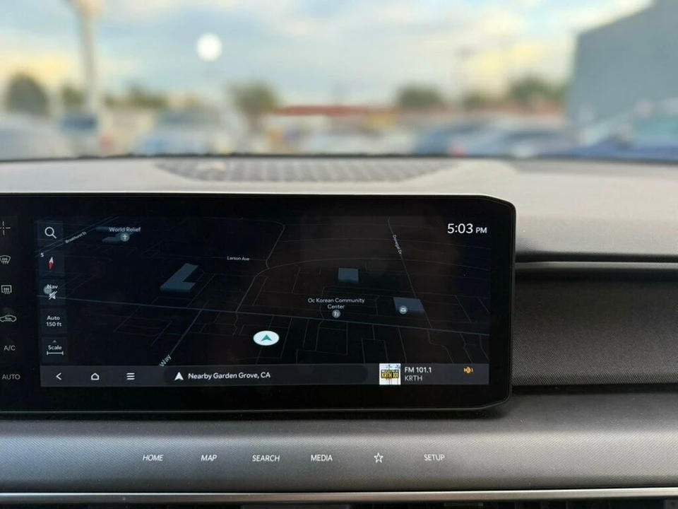 2024 Kia EV9 - Image 15 of 21