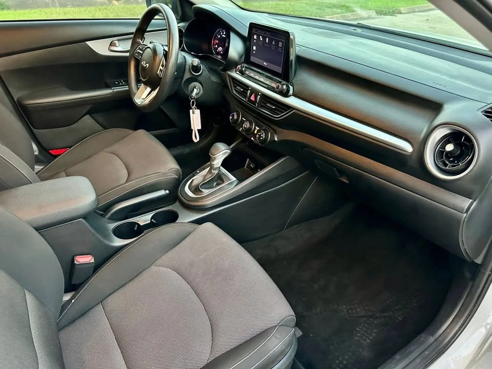 2024 Kia Forte - Image 6 of 7