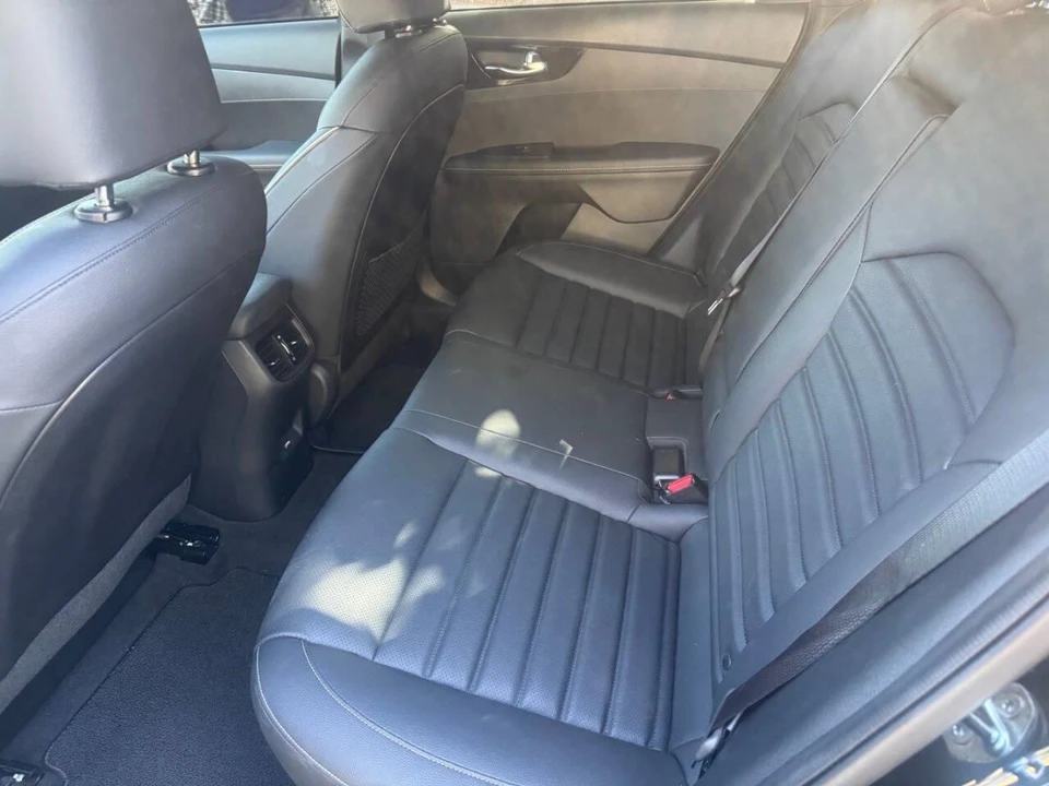 2024 Kia Forte - Image 17 of 18