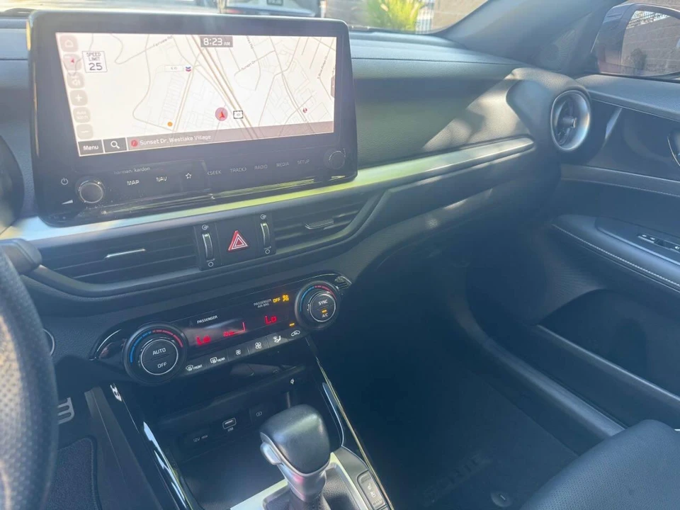 2024 Kia Forte - Image 15 of 18